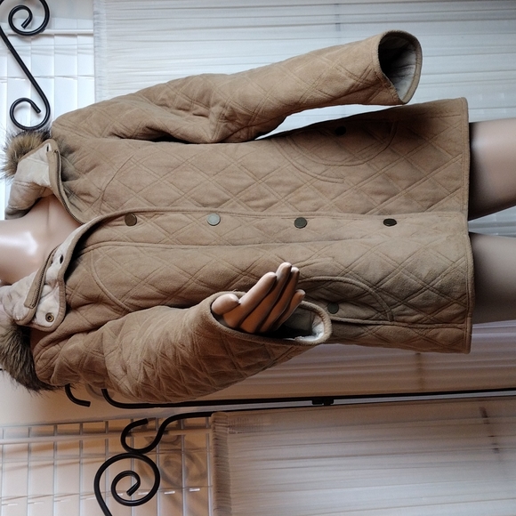 Gallery Quilted Hooded Coat Large - Picture 1 of 16